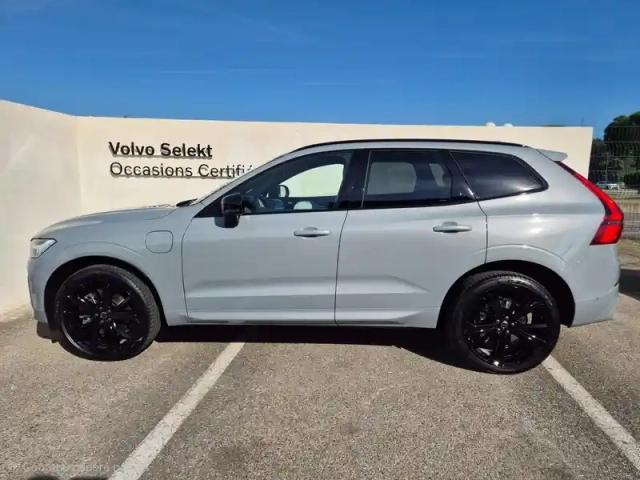 Volvo Xc60 t6 hybride rechargeable 335ch black edition geartronic 8 awd — photo 3
