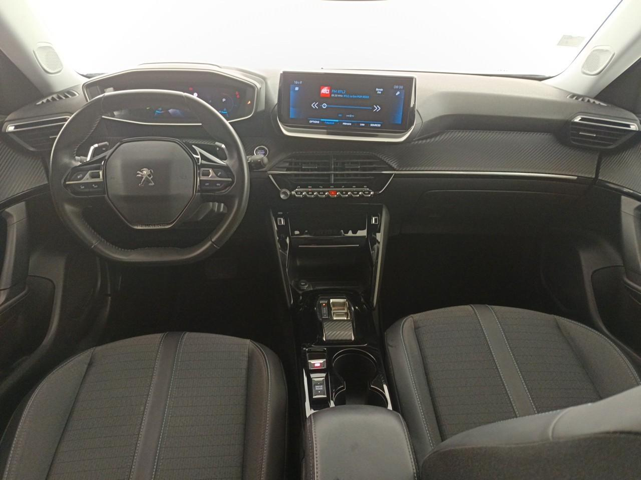 Peugeot 2008 puretech 130 s&s eat8 allure pack — photo 8