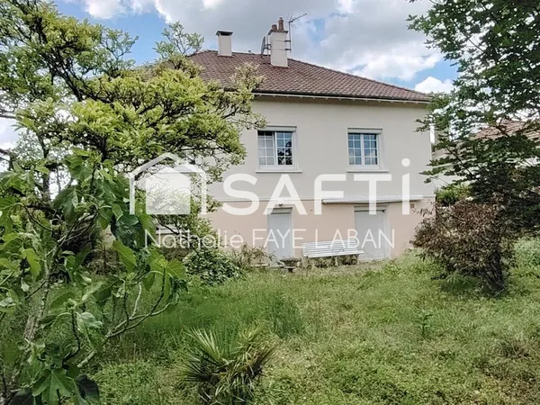 Pavillon familial entre ville et forêt à Châtellerault