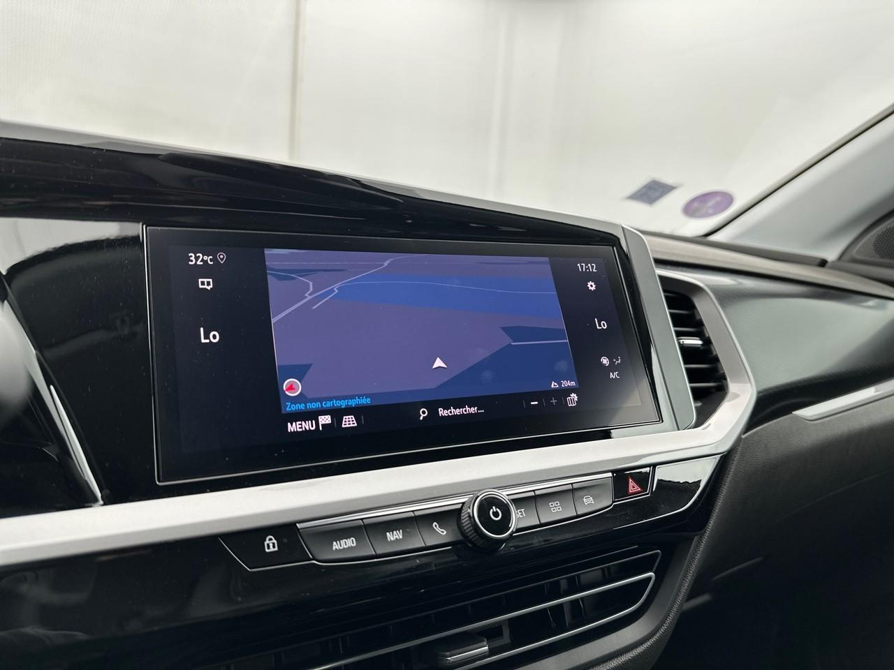 Opel Grandland 1.2 turbo 130 ch bva8 ultimate — photo 10