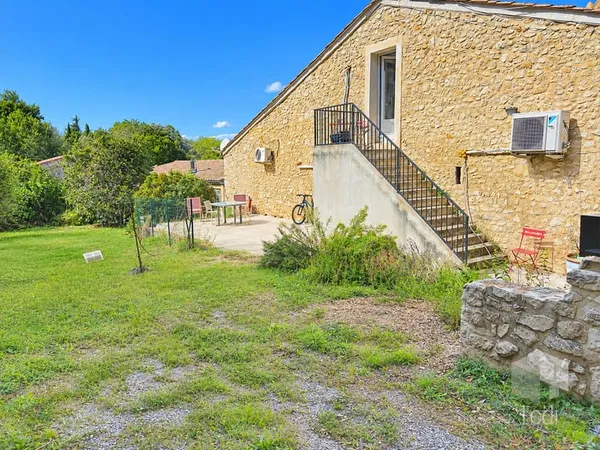 MALATAVERNE , appartement de 30 m2 avec terrasse