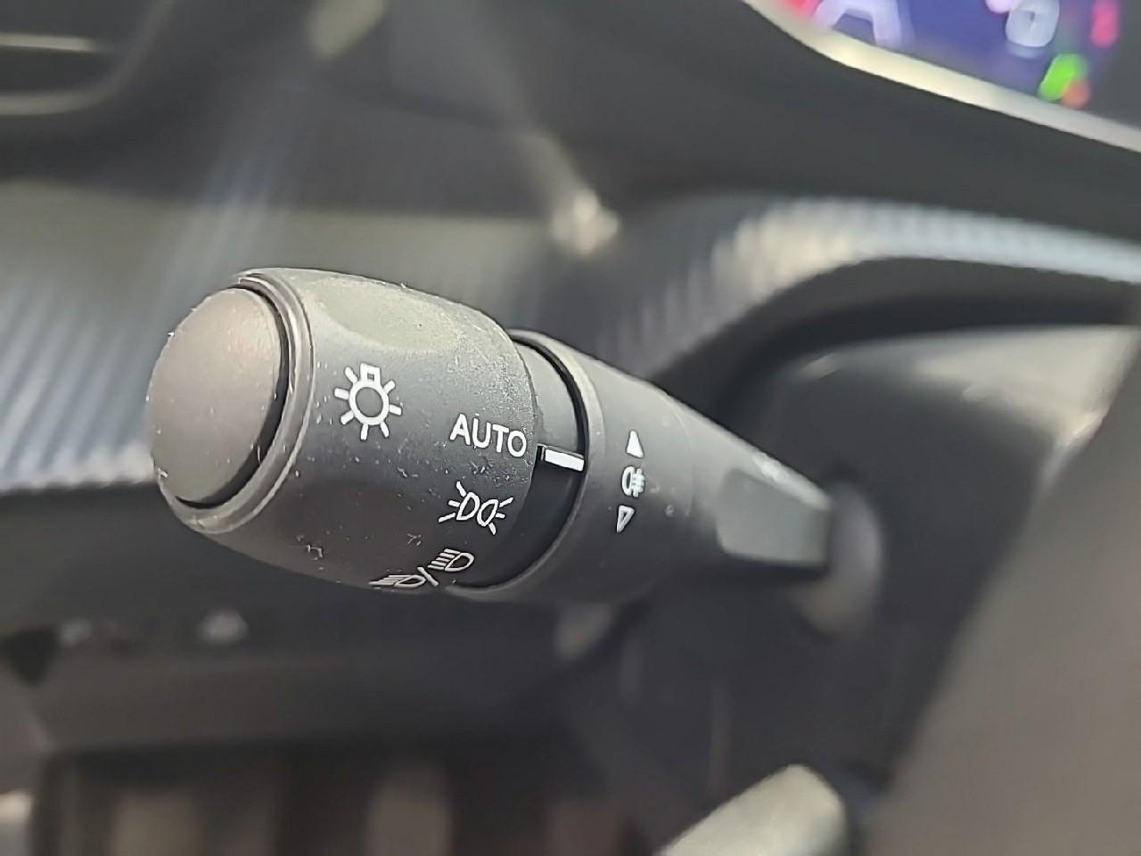 Peugeot 208 puretech 100 s&s bvm6 allure pack — photo 26