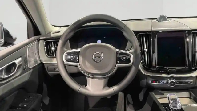 Volvo Xc60 t6 awd hybride rechargeable 253 ch+145 ch geartronic 8 — photo 26