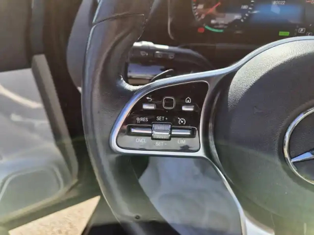 Mercedes Eqa 250 — photo 14
