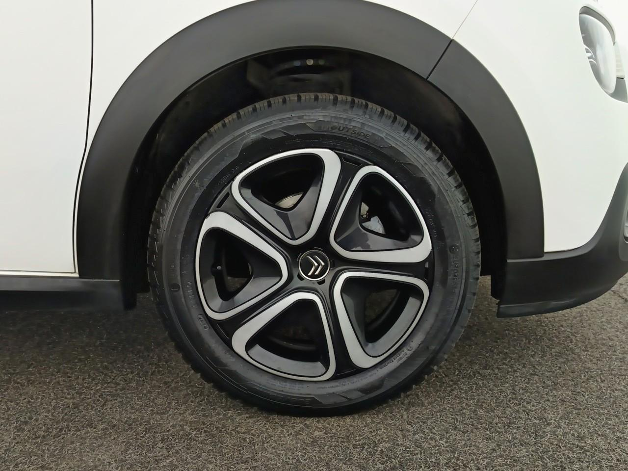 Citroën C3 puretech 83 s&s bvm5 shine — photo 11