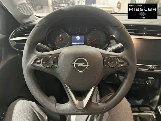 Opel Corsa 1.2 turbo 100 ch bvm6 — photo 9