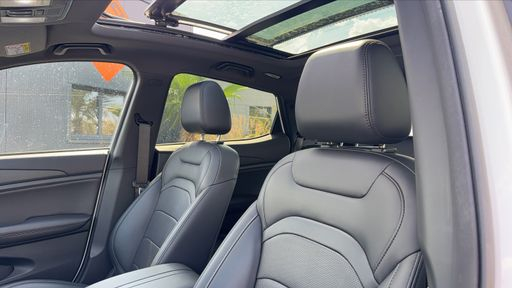 DFSK Seres 3 EV 163 - Pack Luxury – 2025 – 4500 km – Électrique – Boîte Automatique — photo 21
