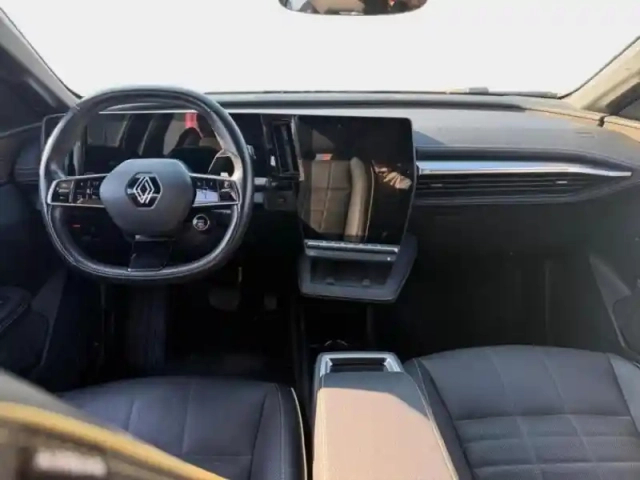 Renault Megane e-tech electric ev60 220ch iconic super charge -c — photo 13