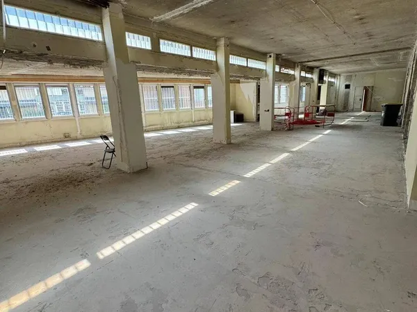 Bureaux 300 m²