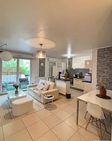 T2 lumineux 53m² avec terrasse - Résidence BBC "L'Émeraude" (St Martin d'Hères)