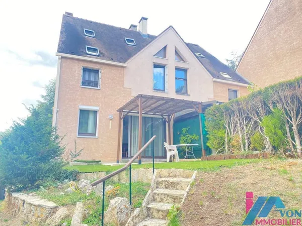 Maison 5 pièces 142 m²