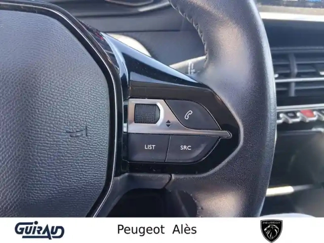 Peugeot 208 puretech 75 s&amp;s bvm5 — photo 17