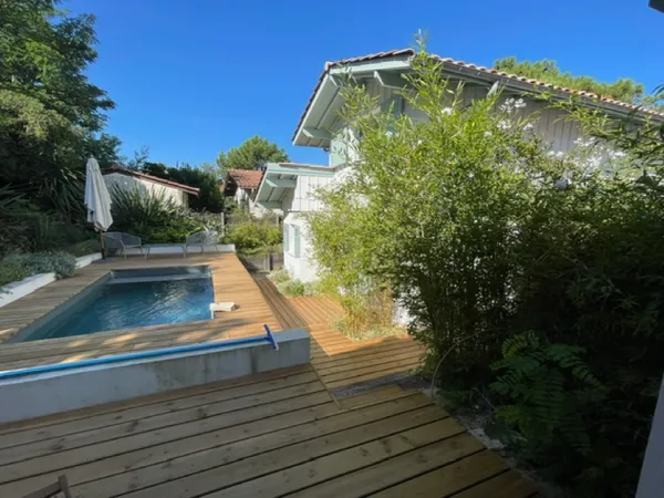 Vends maison ravissante rénovée