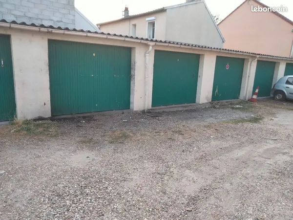 Stockage Vente Champagne-sur-Oise   120000€