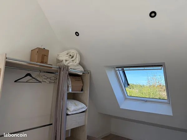 Location meublée chez habitant Chambre 20 m² + pièce bureau 11 m² — Montreuil-Juigné — 400 /mois CC