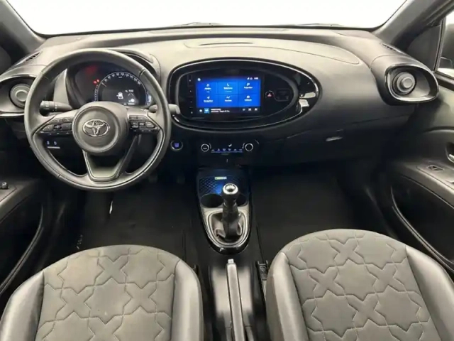 Toyota Aygo 1.0 vvt-i 72 collection — photo 11