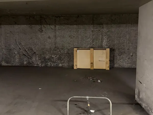 Parking/Garage