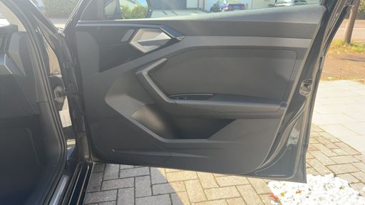 Audi A1 Sportback 1.0 TFSI 95 S-Tronic 7 - Design Luxe – 2020 – 102445 km – Essence – Boîte Automatique — photo 28