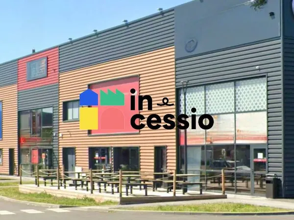 Local commercial 600 m²