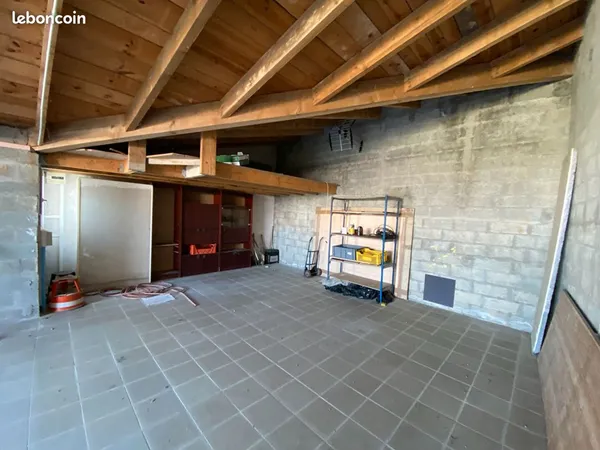 Bureaux 100 m² NIEUL SUR MER
