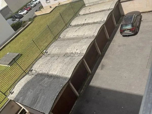 Box ou garage fermé à côté Mairie d'Aubervilliers