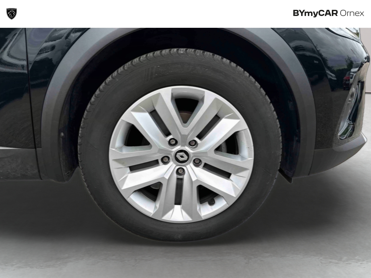 Renault Captur TCe 140 EDC - 21 — photo 17