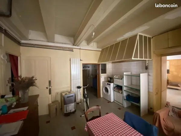 Appartement 8 pièces 330 m²