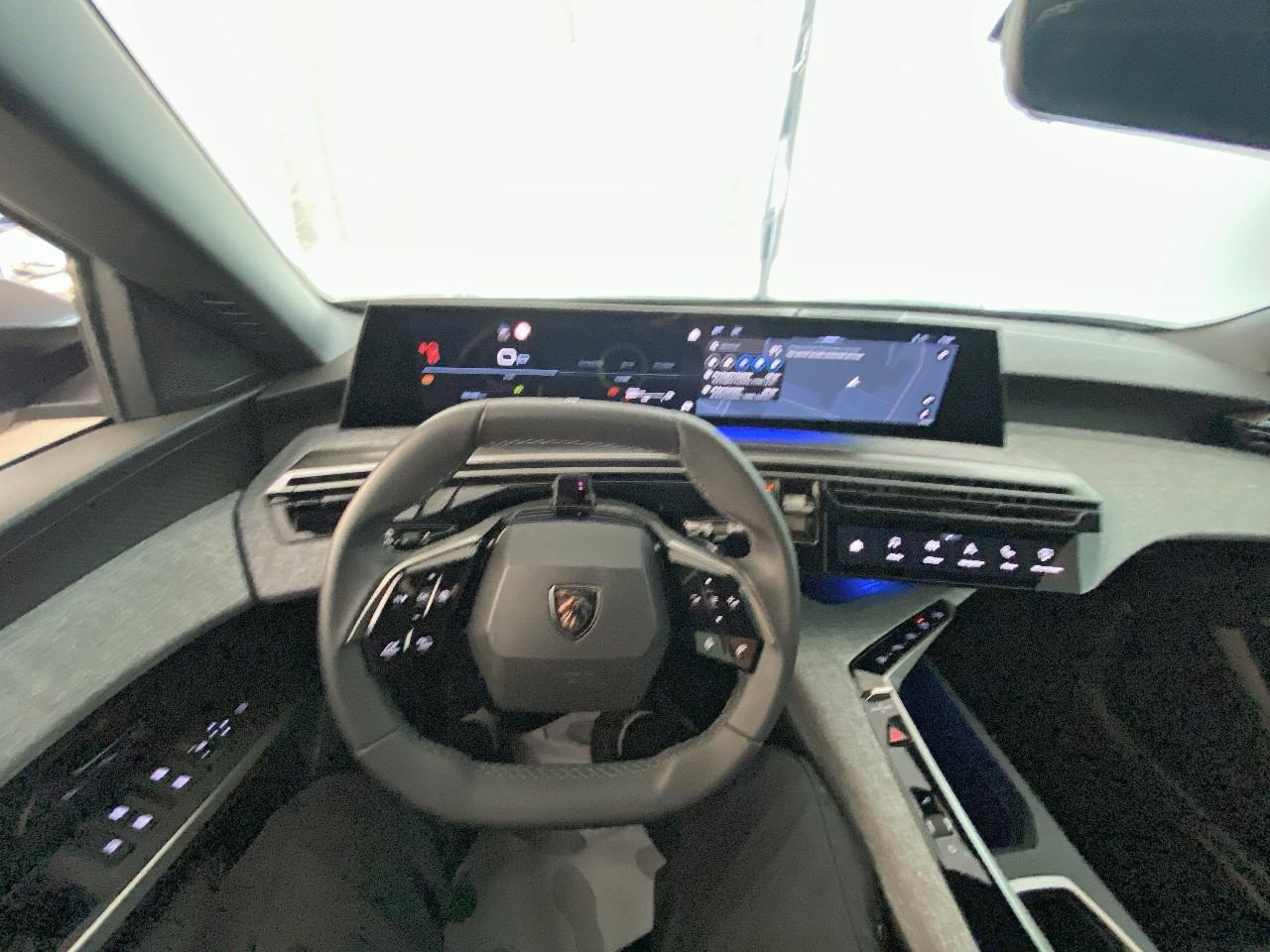 Peugeot 3008 hybrid 145 e-dcs6 allure — photo 12