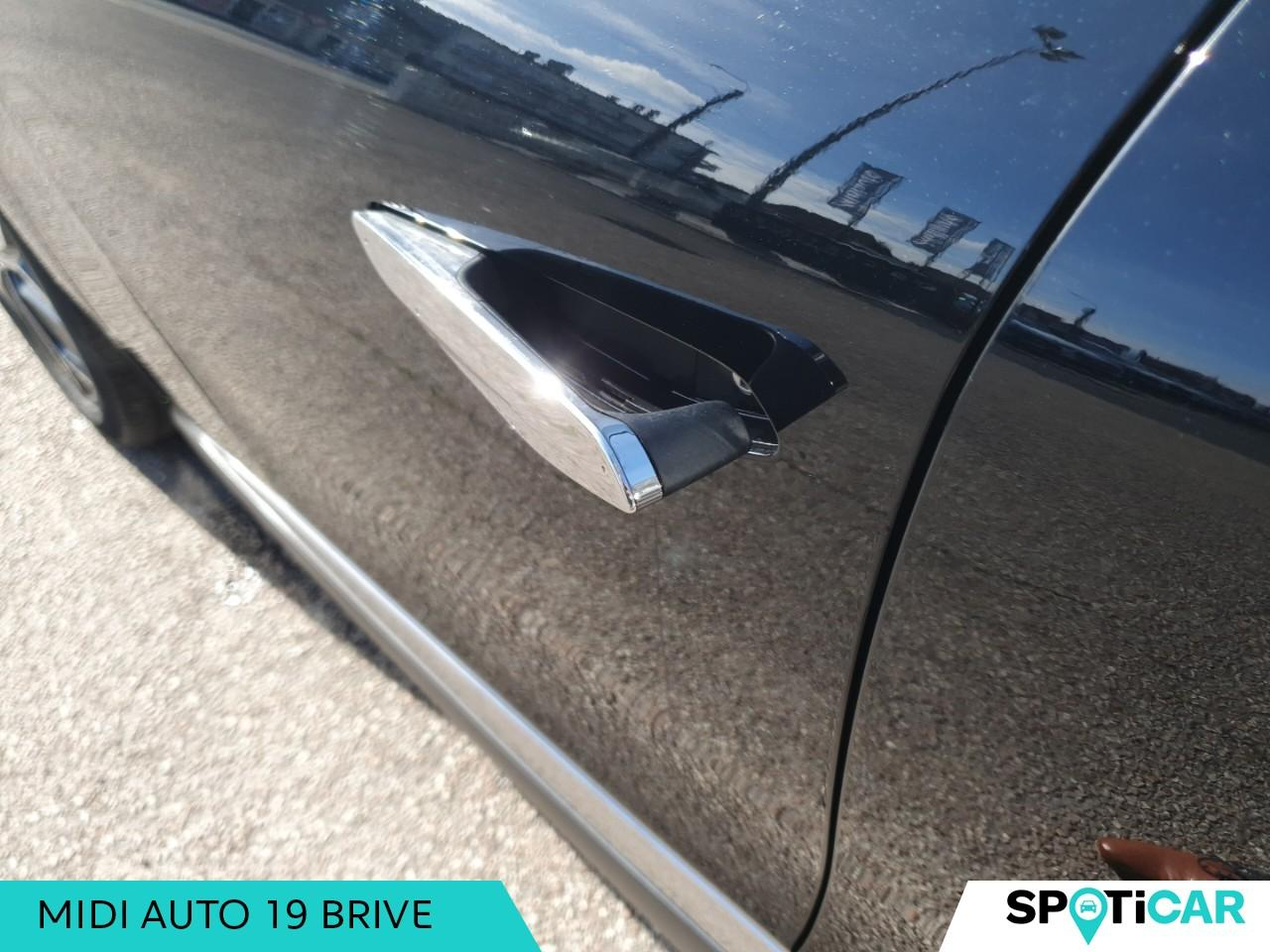 Ds Ds 4 bluehdi 130ch etoile automatique alcantara sieges — photo 14