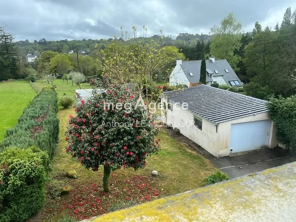Jolie maison mitoyenne proche du bourg