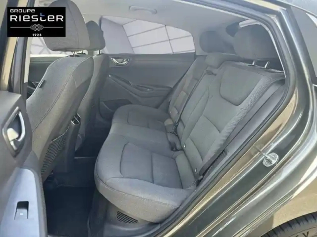 Hyundai Ioniq plug-in 141 ch — photo 10