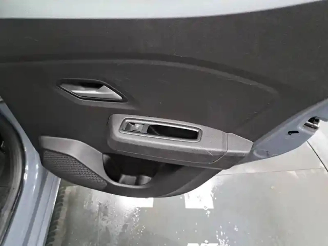 Dacia Sandero eco-g 100 — photo 104