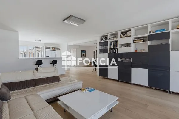 Appartement 4 pièces 127 m²