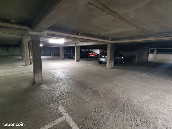 4 places de parking couvertes et sécurisées à louer - Mulhouse, proche gare