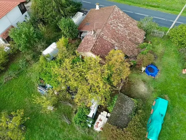 Maison en pierre de 70 m² à rénover