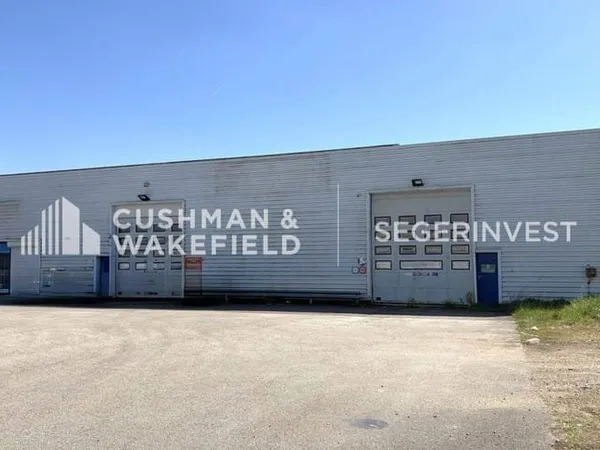 Local d'activité 660 m²