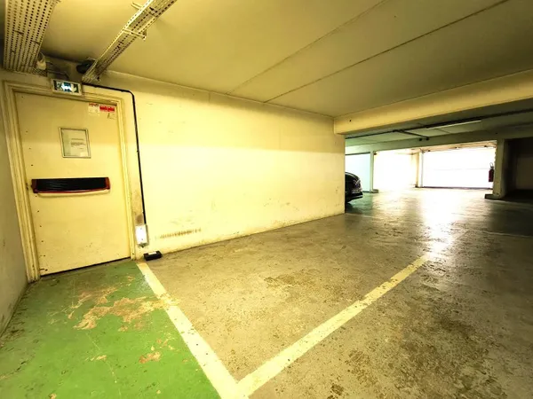 Parking 10 m²