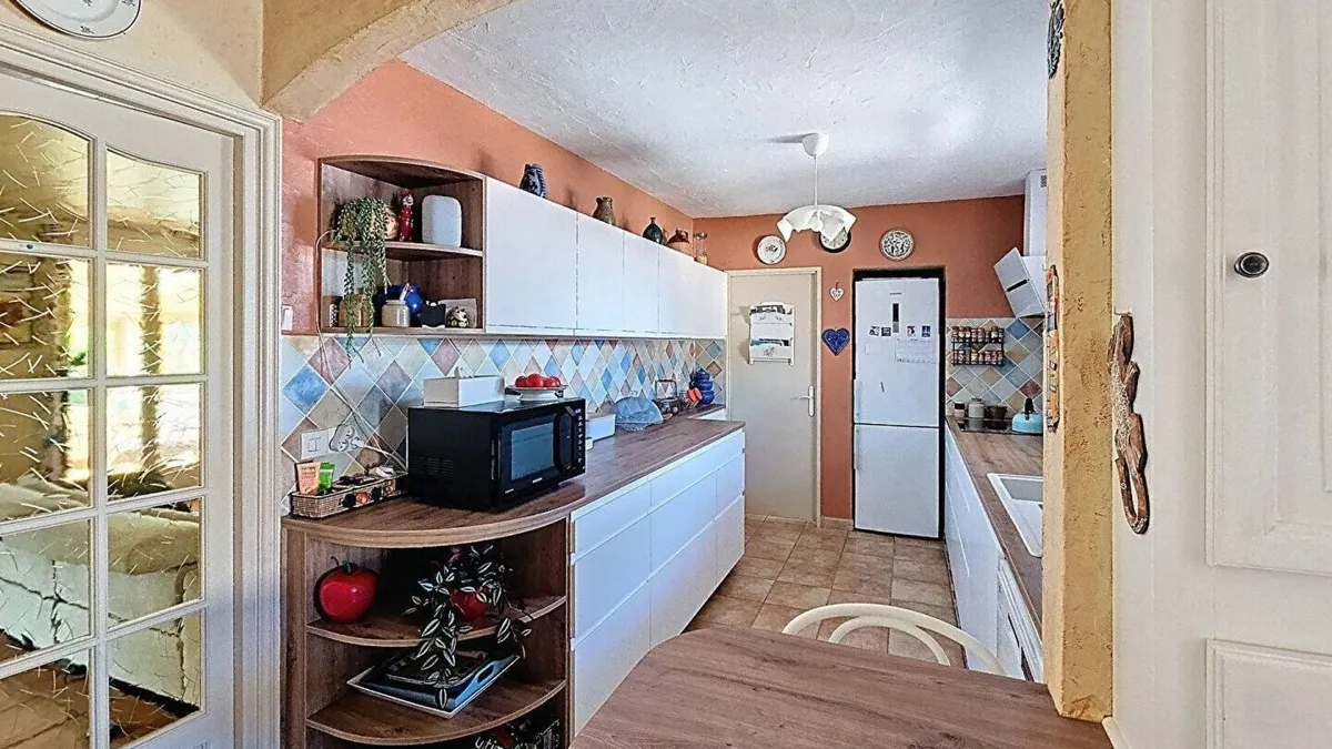 Photo 7