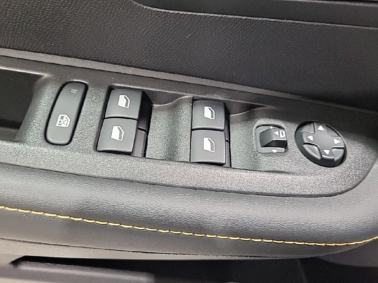 Peugeot 208 puretech 100 s&s eat8 roadtrip — photo 23