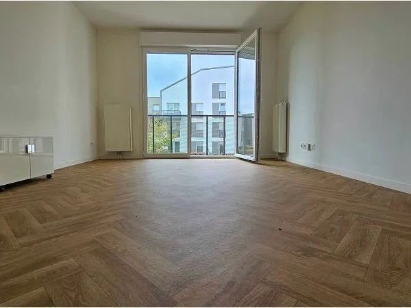 À LOUER - T2 AVEC BALCON ET PARKING - LOOS