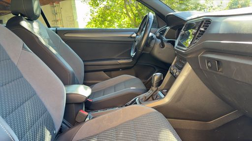 Volkswagen T-Roc Cabriolet 1.5 TSI 150 DSG7 - R-Line – 2021 – 89616 km – Essence – Boîte Automatique — photo 10