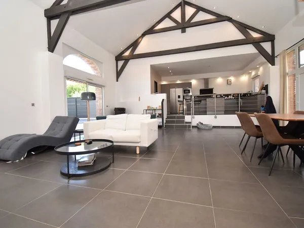 Maison - 190m ²