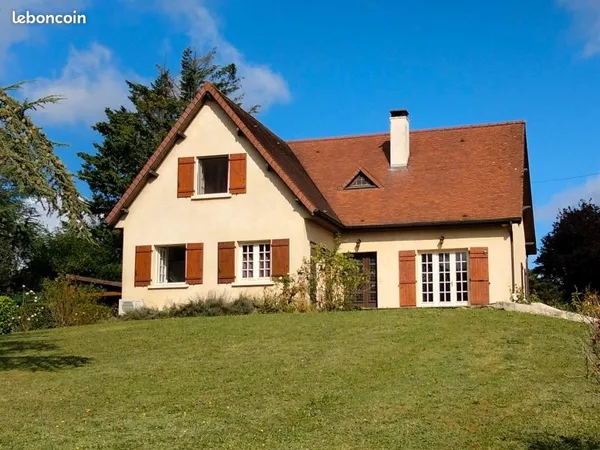 Maison de 163m2 sur sous-sol complet