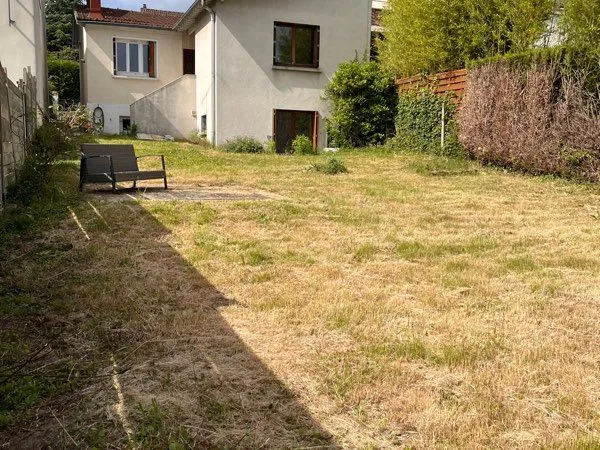Maison de plein pied et studio 120 m2