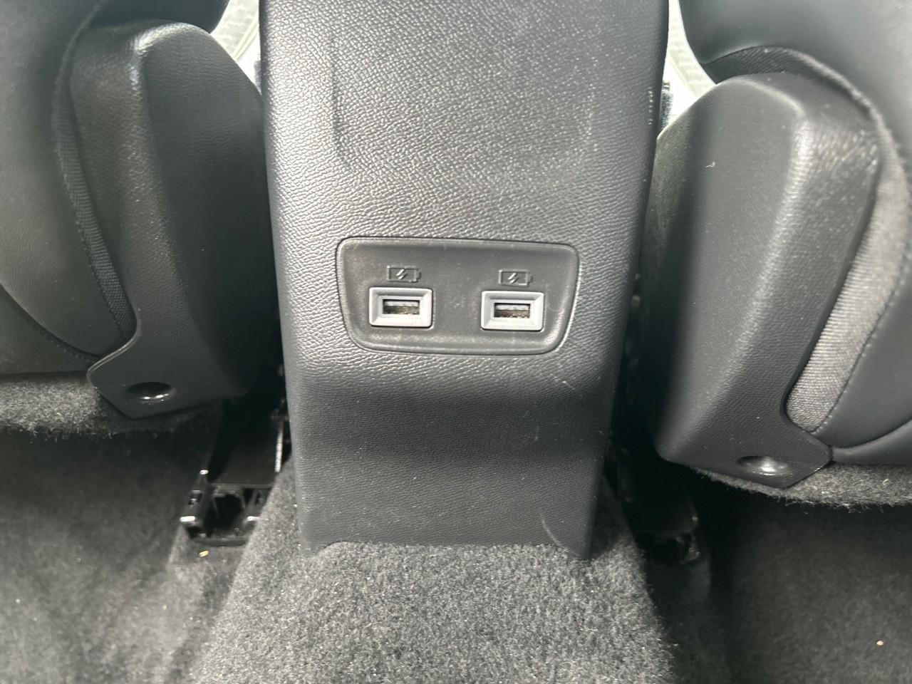 Peugeot 2008 1.2 puretech 130ch s&s roadtrip eat8 — photo 19