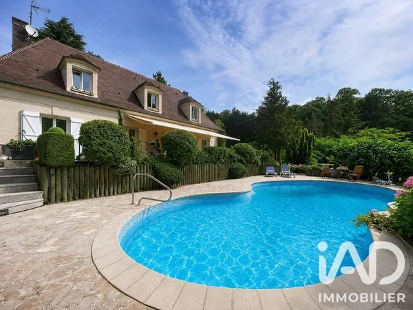 Demeure 8 pièces 220 m²