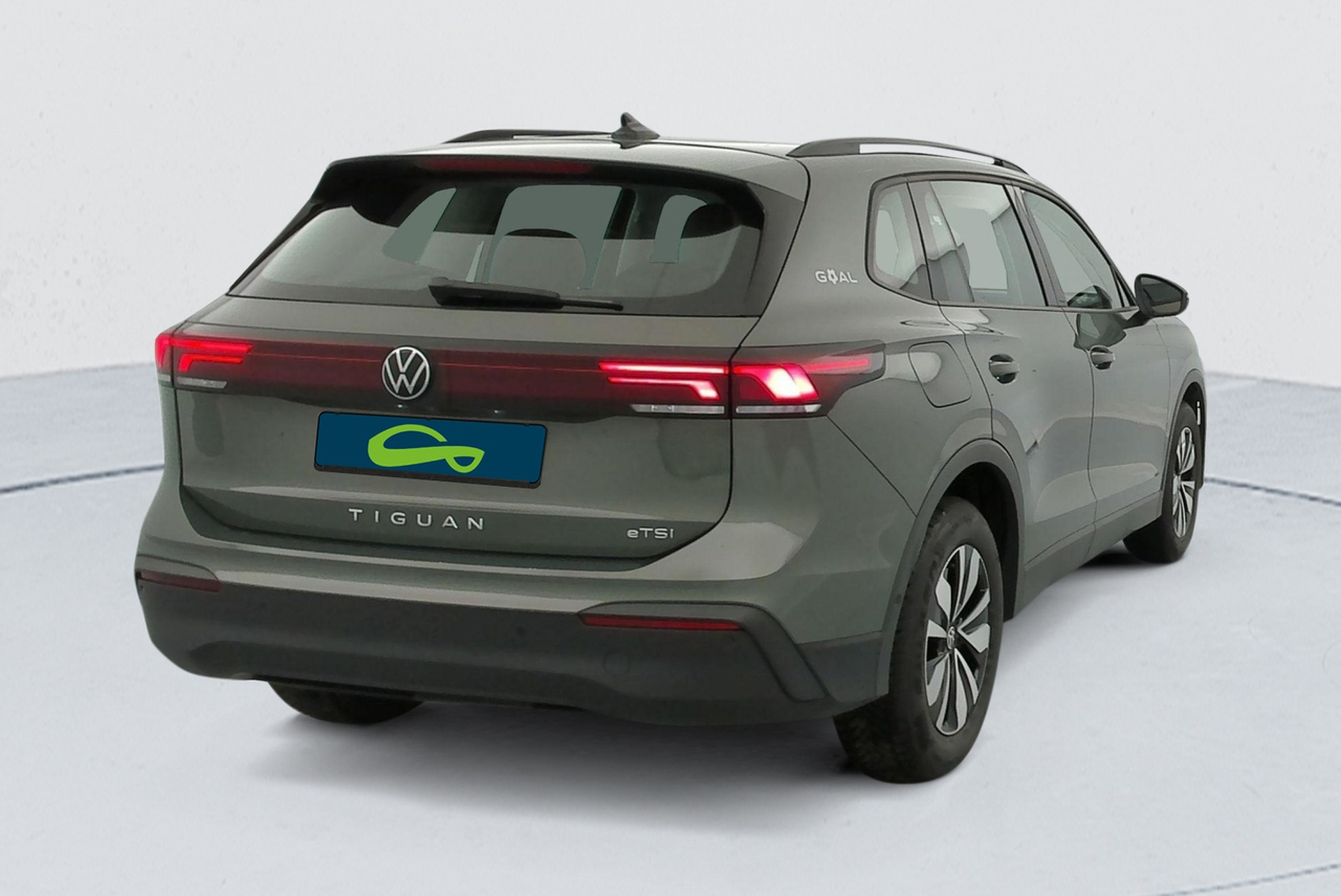 Volkswagen Tiguan — photo 5