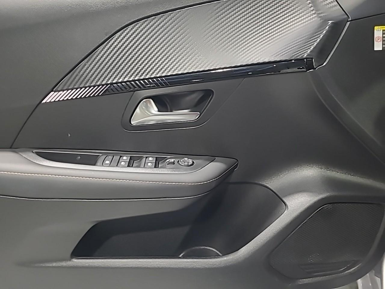 Peugeot 208 hybrid 100 e-dcs6 allure — photo 28