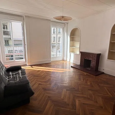 Location meublé 85M² Rue St JOSEPH