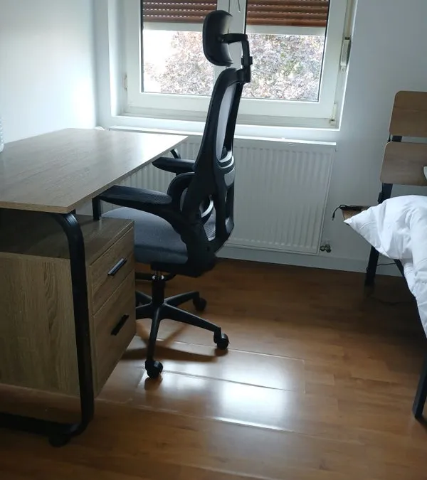 Photo 1